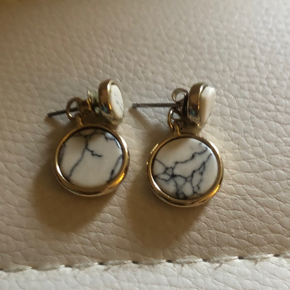 NWOT Gold and White Marble Earrings